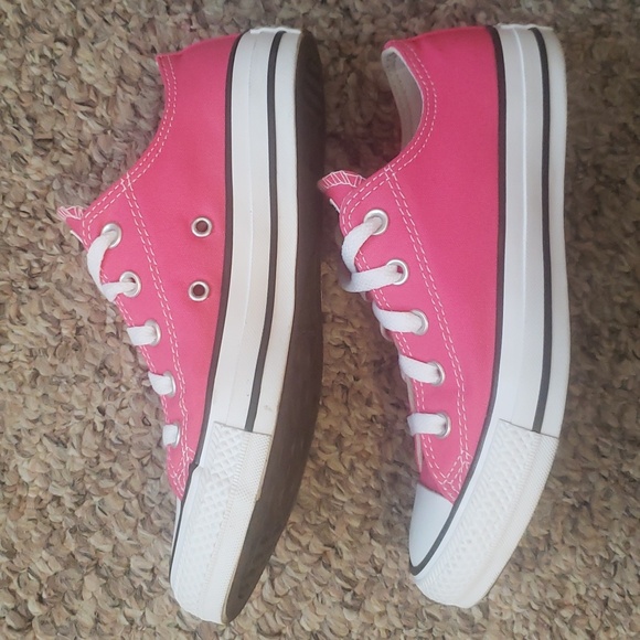 CONVERSE Chuck Taylor All Star, Bight Pink Sneaker. Men's Size 4, Women's Size 6 - Picture 4 of 13